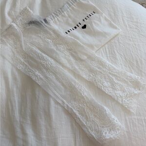 UNTAMED PETALS Madeline Gloves